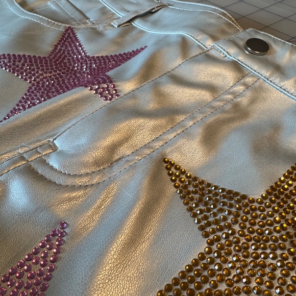 Out of This World Shorts - Picture 5 of 6